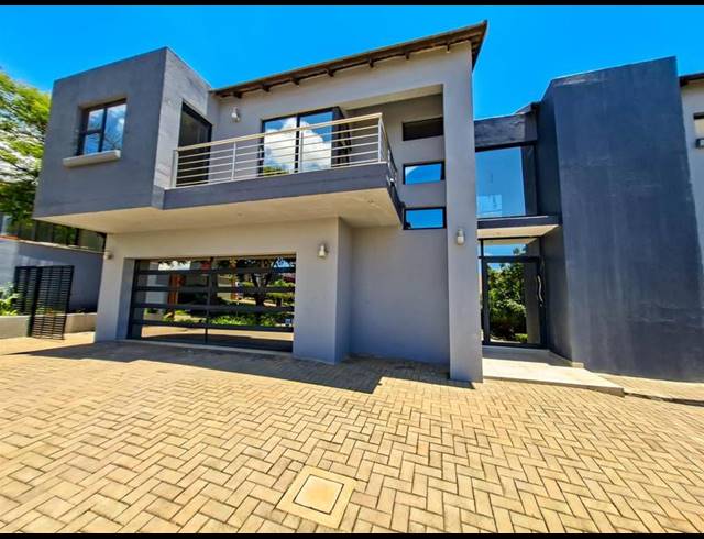 5 BEDROOM HOUSE FOR SALE IN ELDORAIGNE